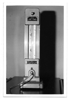 1952, Il primo micrometro ad aria del Giappone